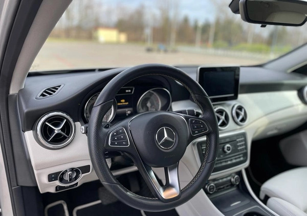 Mercedes-Benz GLA cena 92000 przebieg: 88400, rok produkcji 2017 z Lublin małe 596